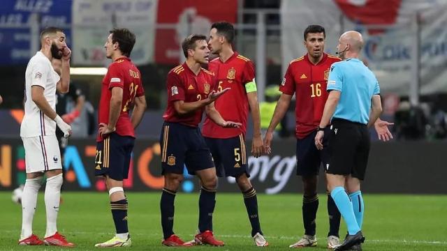 开云体育-欧国联争议判罚促使规则更改？会议已经提上日程