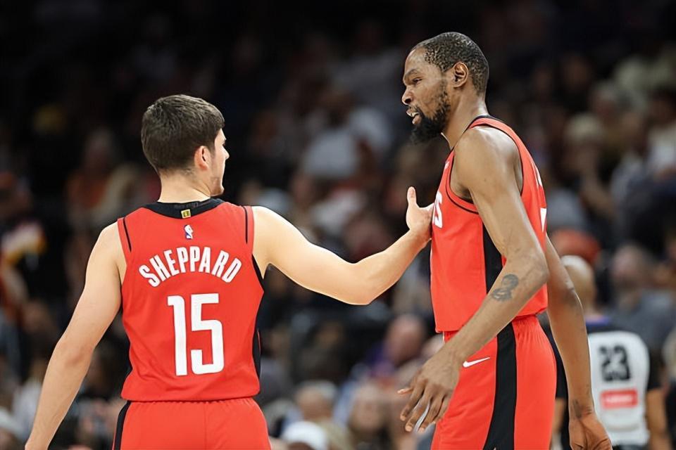 开云官网-防守硬度明显提升了!火箭后场新星能否保持这样的侵略性呢?